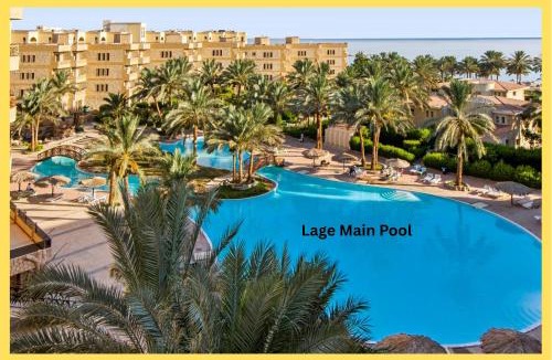 Al Ahyaa Apartment | Sea Breeze, Sea View, Large Balcony, Beach und Pool