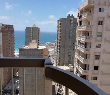 Al-Muntazah Apartment | Catalan sea view Aparthotel