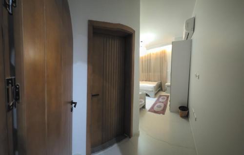 Ad-Dab'ah Ski Chalet | Jefaira Ras Al Hikma- 4 BR Senior Chalet with private garden, Sea view