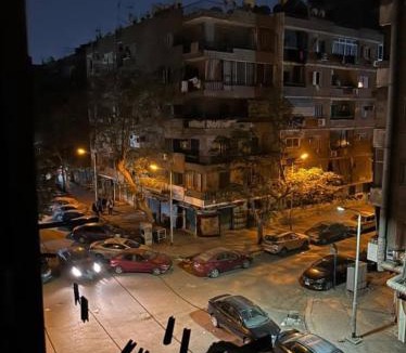 Al Duqqi Apartment | مفروش بالكامل
