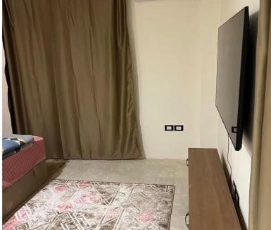 New Cairo Hotel | Luxurious Sound System Room Near AUC