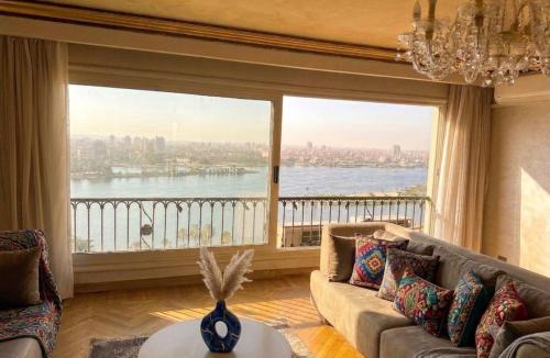 Cairo Apartment | Nile Panoramic view