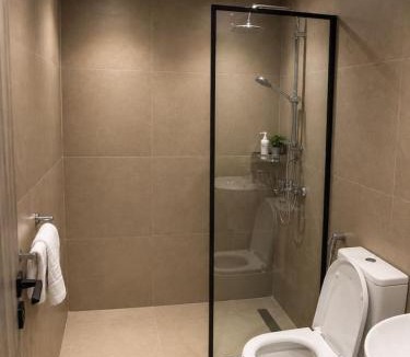 Taqseem Laselky Apartment | Relax, Recharge & Enjoy at 77 by Spacey 114