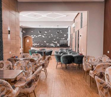 Tunis Village Hotel | Pyramid Hotel
