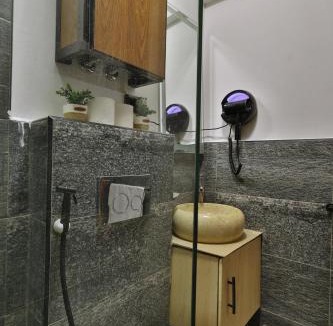 Zamalek Apartment | Pop-art studio in Zamalek, city view