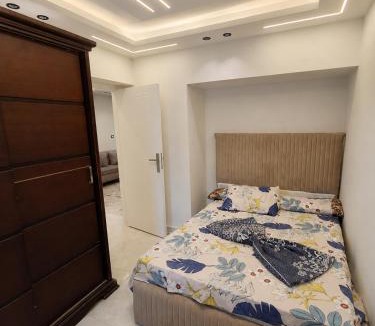 Al-Muntazah Apartment | Palm House - Maamourah Beach