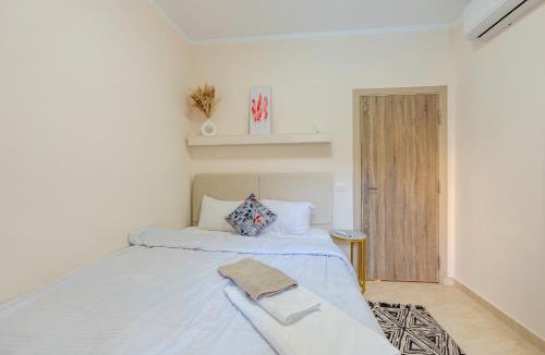 Al Ahyaa Apartment | Resort Apt with 6 Pools Near Gouna
