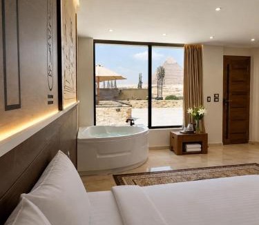 Giza Hotel | Villa Hathor pyramids view
