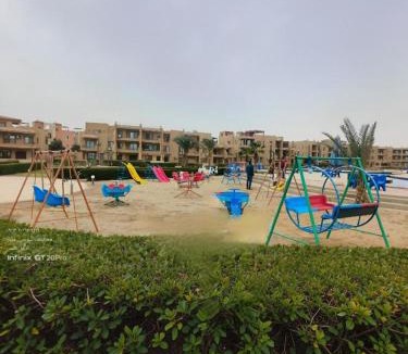 Zafarana Ski Chalet | شاليه غرفتين بقرية أيرس بيلافيستا العين السخنه للعائلات Ain sokhna IRIS families only