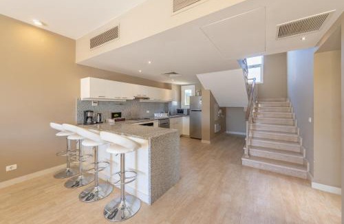 El Gouna Villa | Ollystays Luxury 4BR Villa, Heated Pool, Joubal Lagoon View !