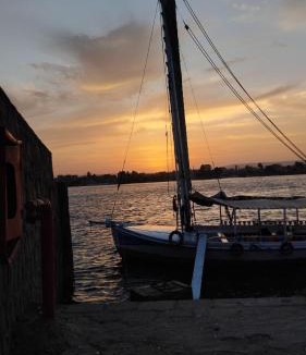 Nile River Luxor Boat Rental | Floka Smile
