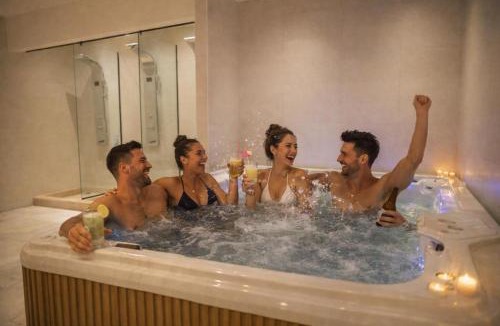 Al Mamsha El Seyahi Hotel | TK Royal & Spa