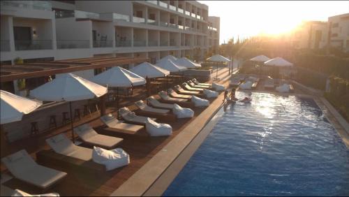 Sidi Abd El-Rahman Hotel | Casa White North Coast