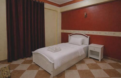 Luxor Apartment | Large apartment and Rooftop Near Hatshepsut Temple