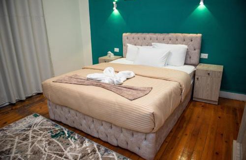 Qasr an-Nil Hotel | Cairo Center