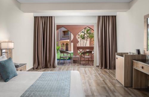 Village Road Resort | Pickalbatros Aqua Vista Resort - Hurghada