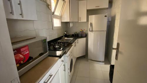 Dream Land Apartment | Stylish Dreamland Apartment 20 min to Pyramids