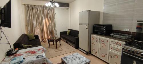 Madinaty Ski Chalet | شاليه إيجار بقريه لاسرينا العين السخنه ثلاث غرف واثنين حمام على حمام السباحة مباشر دقيقه من البحر موقع متميز