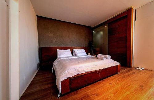 Agouza House | Zenith Cairo Deluxe Room Shared Apartment