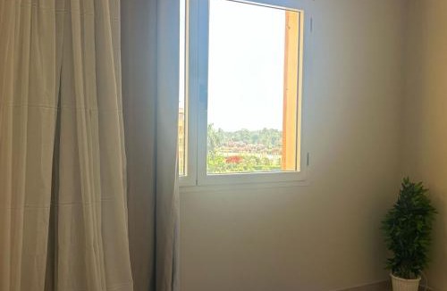 Dream Land Apartment | Modern 2-bedroom Apt Dreamland Golf & Pool View