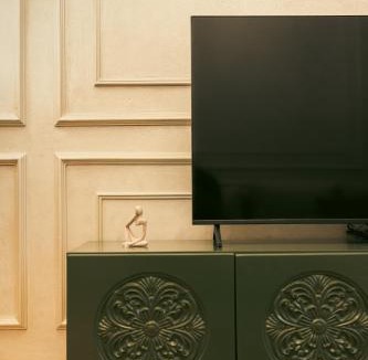 Abdin Apartment | Luxe High Ceiling 2 Bedroom Apartment in Close to Nile & Egyptian Museum