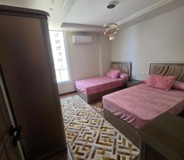 Al-Muntazah Apartment | Direct Seaview Luxury Home 3Bedroom - Families Only - with Wifi and Parking