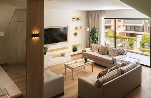 New Cairo Apartment | The Luxury Pent I Private pool I Lakeview Reside