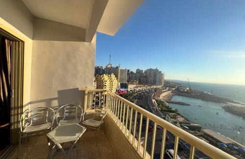 Ar-Raml 1 Apartment | Luxury Apartment Saba Basha direct Sea view