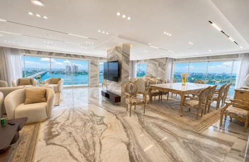 Cairo Apartment | شقة فاخرة واسعة بإطلالة على النيل