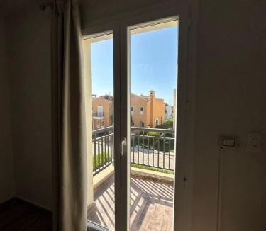 Zawiyat 'Abd al Mun'im House | Sea View 4Bedroom Villa wz Jacuzzi Mountain View Ras Elhikma
