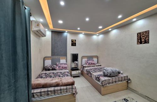 Nasr City Apartment | إقامة راقية في عباس العقاد شقة فندقية بغرفتي نوم تكييف كامل واي فاي سريع تشطيب فاخرة