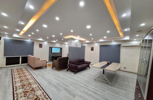 Nasr City Apartment | إقامة راقية في عباس العقاد شقة فندقية بغرفتي نوم تكييف كامل واي فاي سريع تشطيب فاخرة