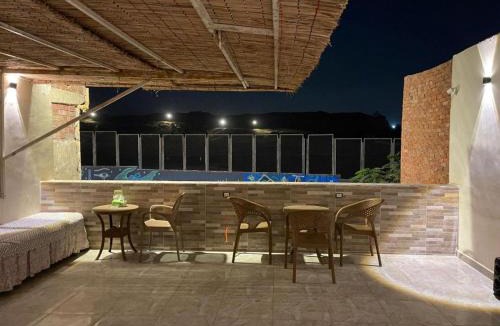 Kafrat al Jabal Hotel | Nefertari queen pyramids