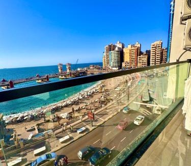 Ar-Raml 1 Apartment | Luxury Apartment Stanley Direct Sea View, AIRHOUSE