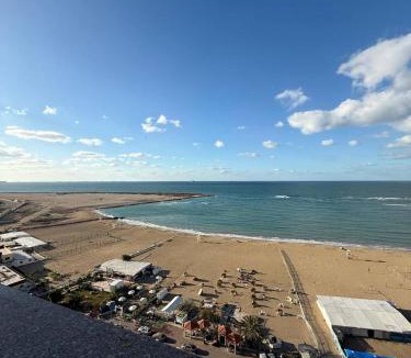 Al-Jumruk Apartment | Classic Seaview