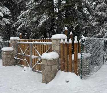 Kato Pedina Ski Chalet | Cedar Wood Cabin