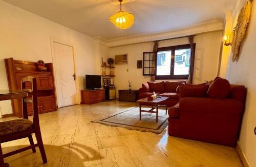 Taqseem Laselky House | Villa Maadi 35 - R 203 - Street View Room