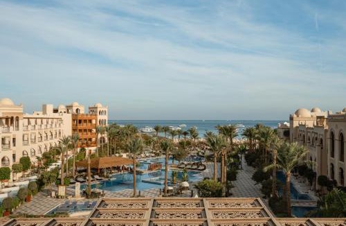 Al Mamsha El Seyahi Resort | Grand Palace - Couples only 18 years plus