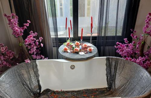 Sheikh Zayed City Villa | Iconic villa Five stars 2minitues from Gem and Pyramids