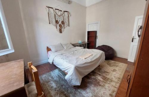 Al-'Atarin House | Ahllan Hostel I Alexandria Downtown I For Men only I 仅限男士 女士不允许