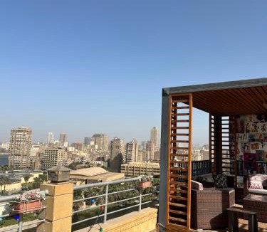 Old Cairo Apartment | شقة علي النيل