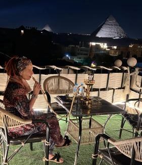 Giza House | LOAY PYRAMIDS VIEW