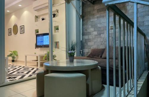 Sheikh Zayed City Apartment | The Address Modern apartment