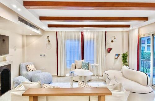 Cairo Apartment | Quiet & Secure 3BR in Stone Residence, New Cairo