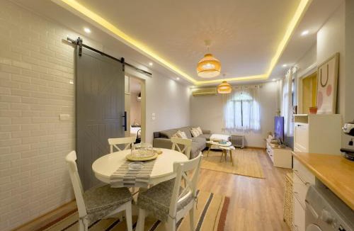 Al Rehab Apartment | Rehab Luxury khan with garden oasis
