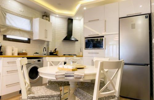 Al Rehab Apartment | Rehab Luxury khan with garden oasis