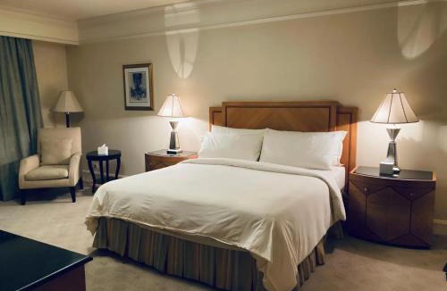 Garden City Apartment | 2Bedroom Hotel Apartment at Four Seasons Nile Plaza Stunning Nile View
