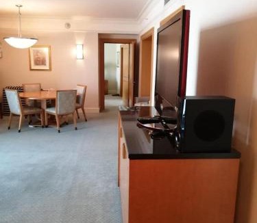 Garden City Apartment | 2Bedroom Hotel Apartment at Four Seasons Nile Plaza Stunning Nile View