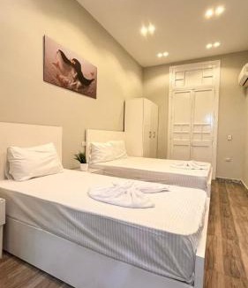 Qasr an-Nil Apartment | charming studio