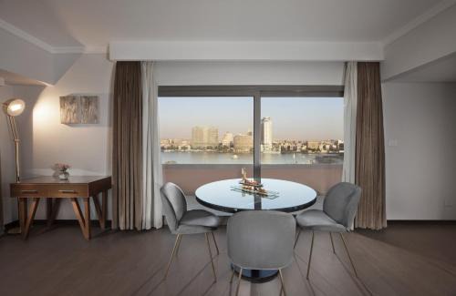Al Duqqi Hotel | V Hotel Cairo